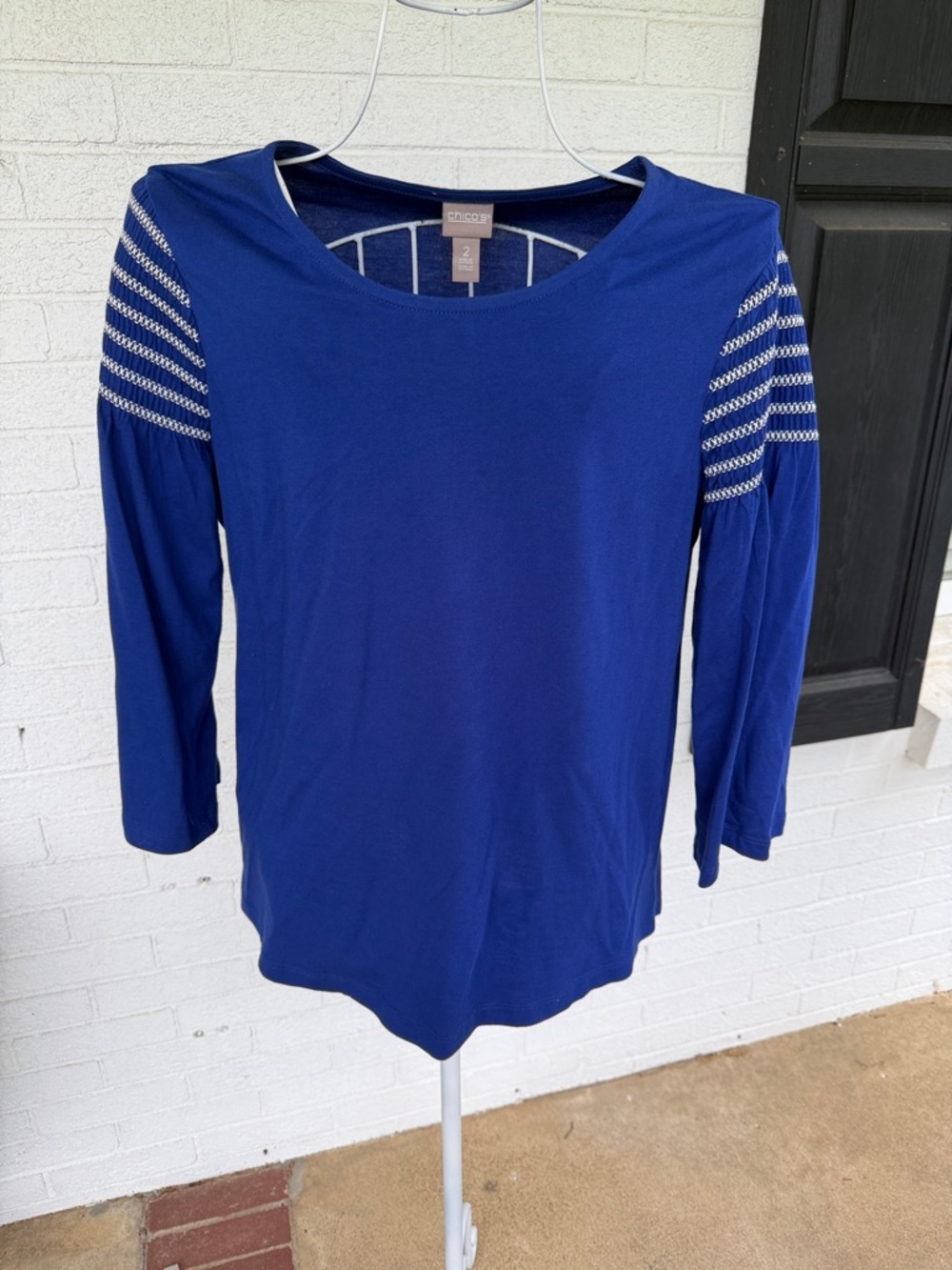 Chico's Cobalt Blue Scoop Neck 3/4 LengthSleeve Top with Smocked Shoulder Panels